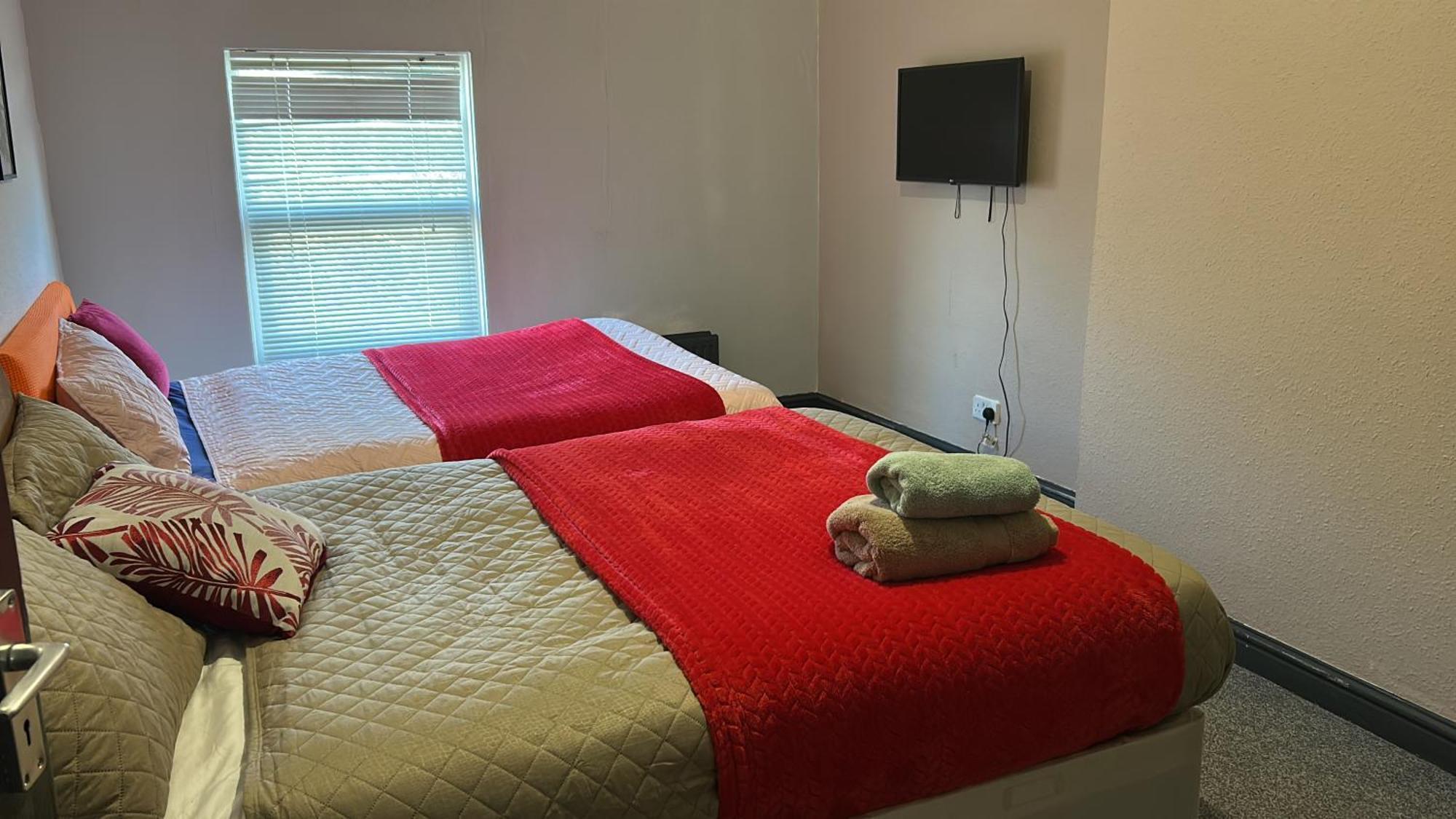 Cozy Large Sized 4 Bedroom Flat Liverpool Bagian luar foto